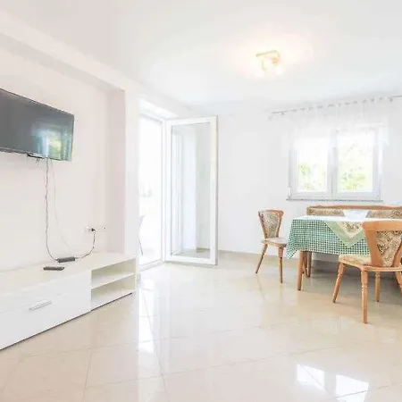 Apartamento In 5466